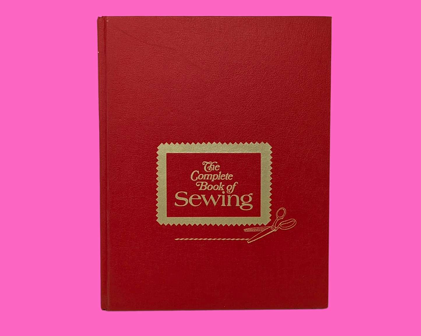 Livre complet de couture, couverture rigide, vintage des années 1970