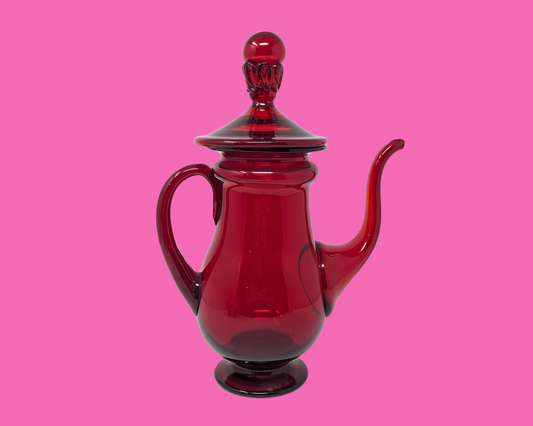 Pichet en verre rouge vintage des années 1970