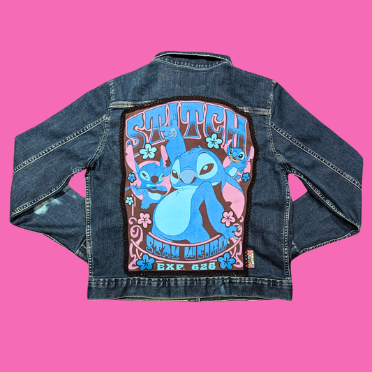T-shirt Lilo & Stitch upcyclé et veste en jean taille L pour femme