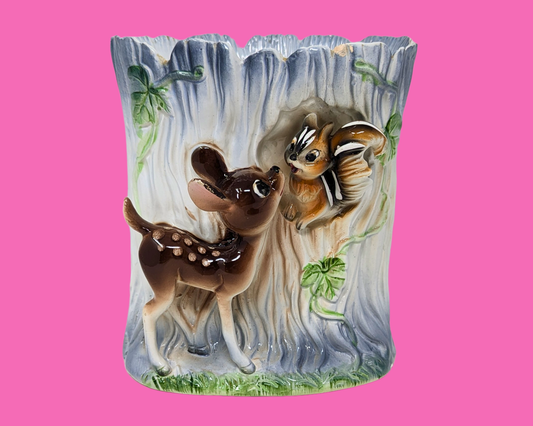 Vase vintage en forme de tronc d'arbre peint à la main, petits animaux de la forêt, années 1960