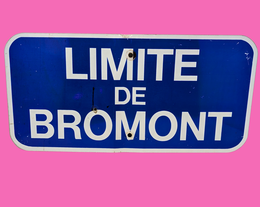 Panneau du village Limite de Bromont
