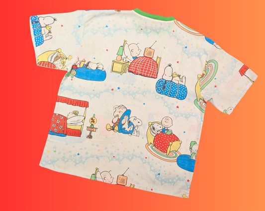 Handmade, Upcycled Vintage Peanuts, Charlie Brown and Snoopy Bedsheet T-Shirt Oversized XL