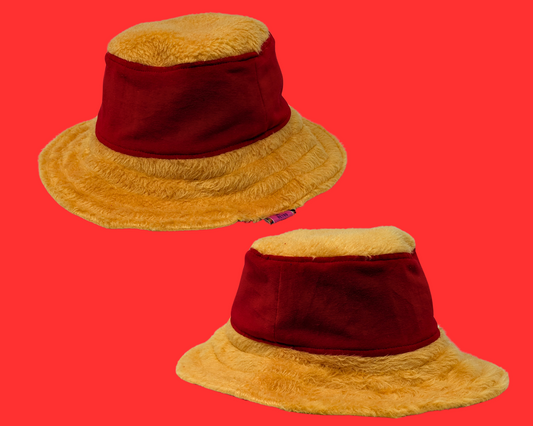 Chapeau bob réversible en tissu orange et velours rouge, fait main et recyclé, inspiré de Winnie l'ourson