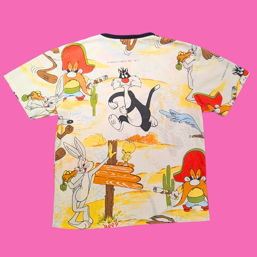 Handmade, Upcycled The Looney Tunes Bedsheet T-Shirt Oversized S-M, Fitted L-XL