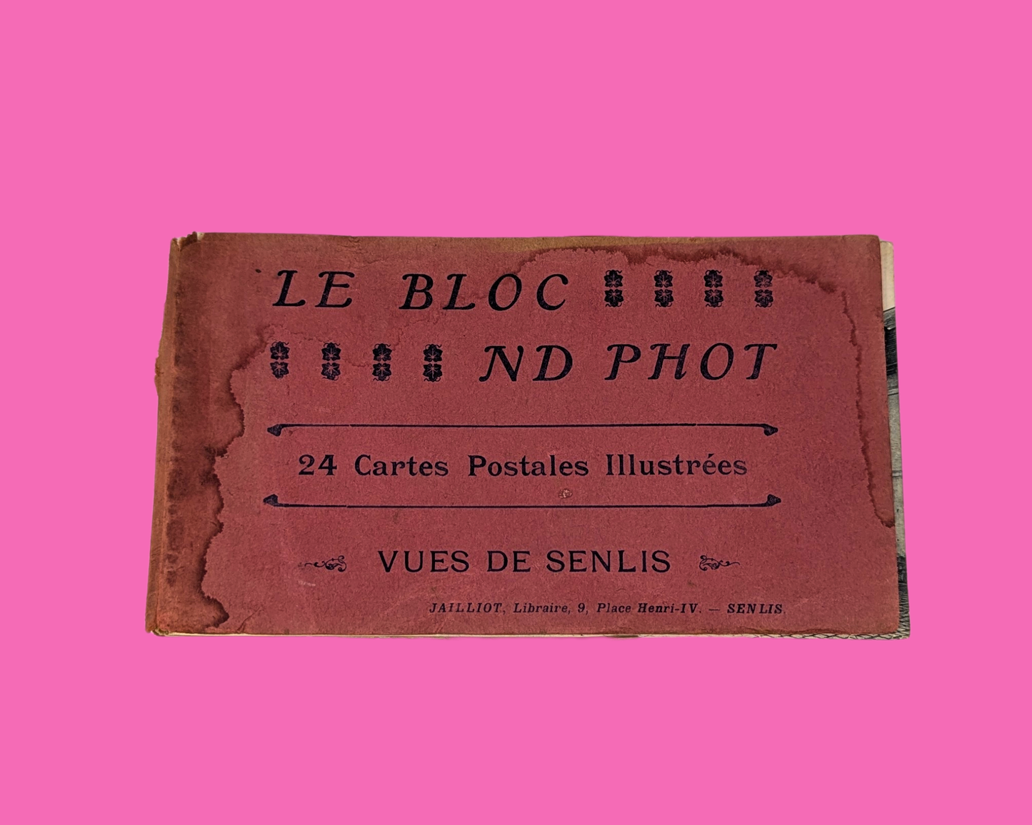 Vintage 1950's Vue de Senlis in France Lot of 19 Postcards