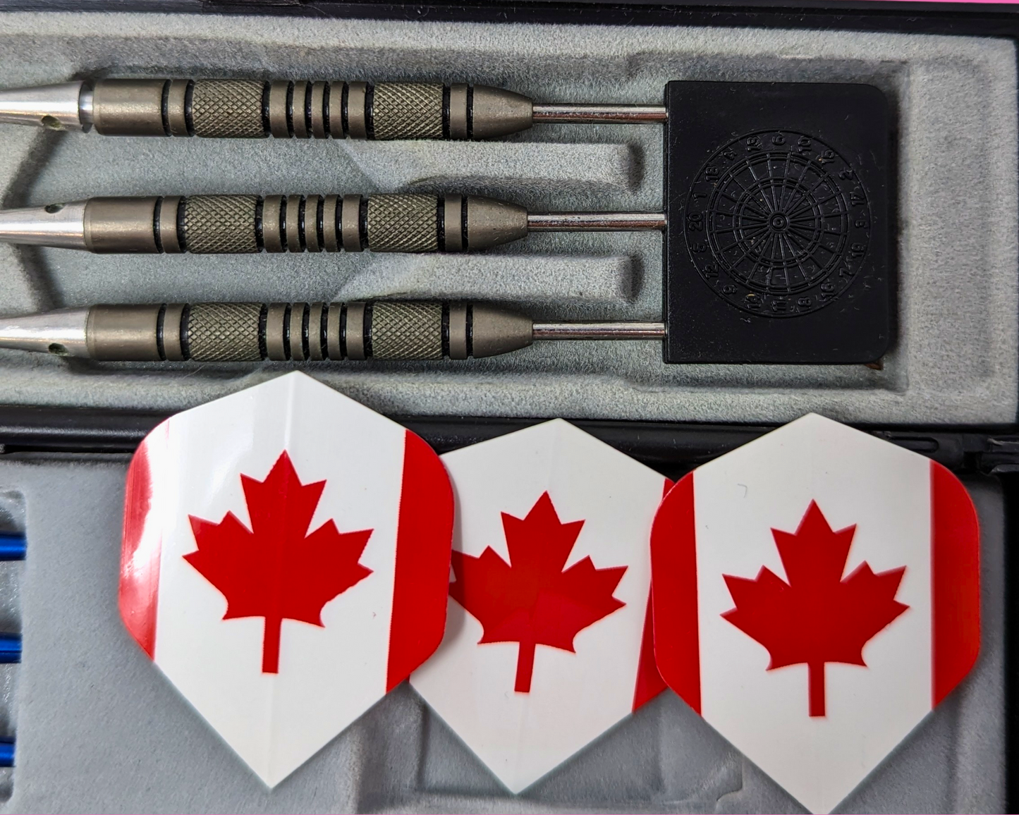 Set of 3 Professional Darts with Canadian Flags
