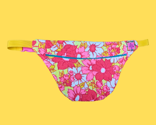 Sac fourre-tout en tissu Vintage Groovy Flower Power recyclé et fait à la main
