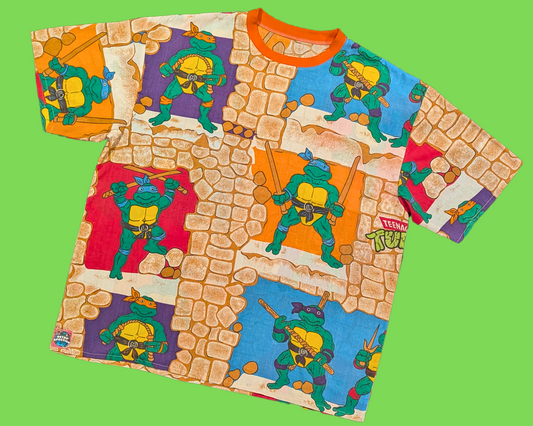Handmade, Upcycled Vintage 1980's Teenage Mutant Ninja Turtles Bedsheet T-Shirt Oversized XL