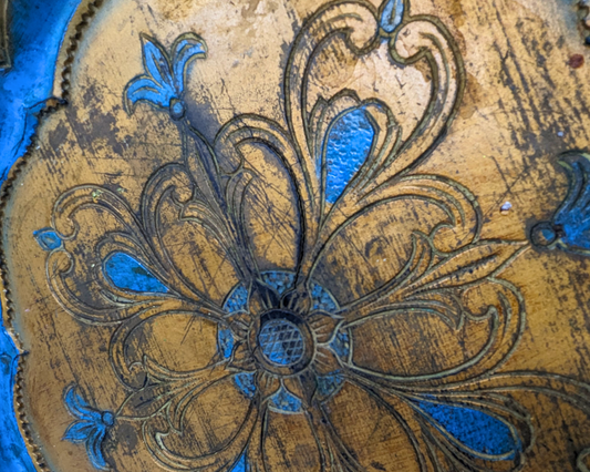 Plateau florentin en bois doré et bleu fabriqué en Italie