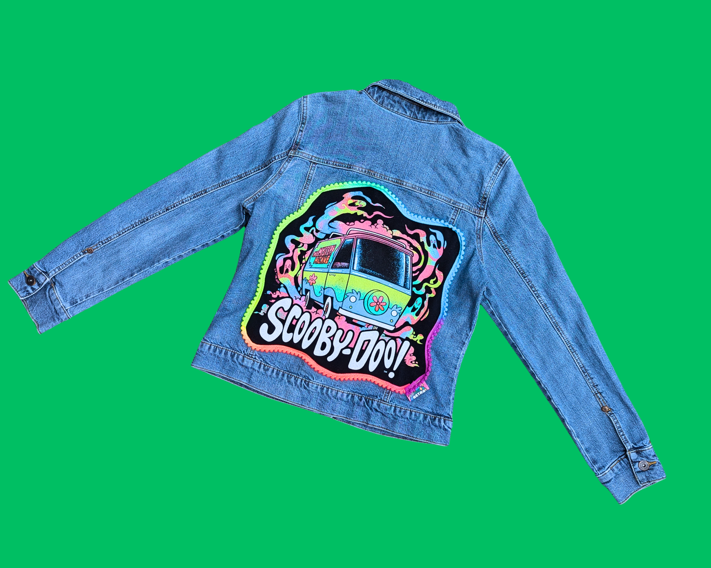 Veste en jean Scooby Doo faite à la main et recyclée, taille M
