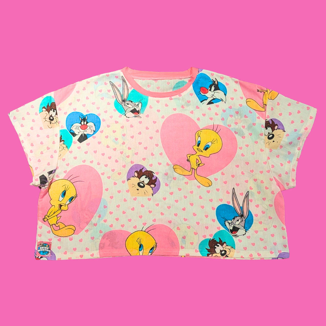 Handmade, Upcycled The Looney Tunes Bedsheet T-Shirt/Crop Top Oversized L-XL, Fitted 2XL