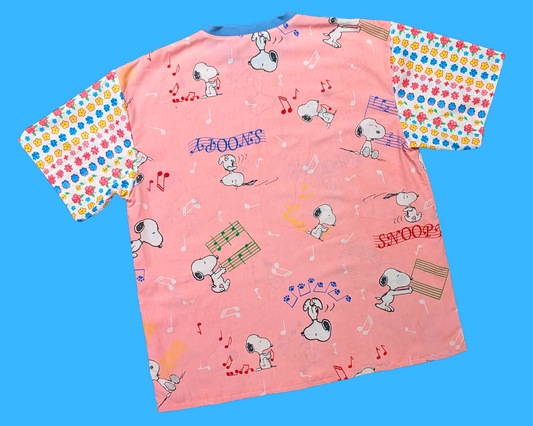 Vintage 1990's Snoopy, Charlie Brown, Peanut Bedsheet and Floral Sleeves T-Shirt Oversized XL