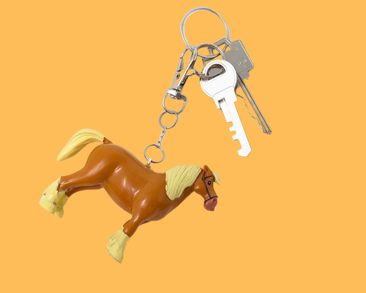 Porte-clés en forme de cheval fait main et recyclé