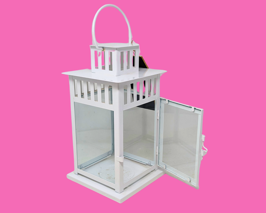 Bougeoir décoratif en métal blanc