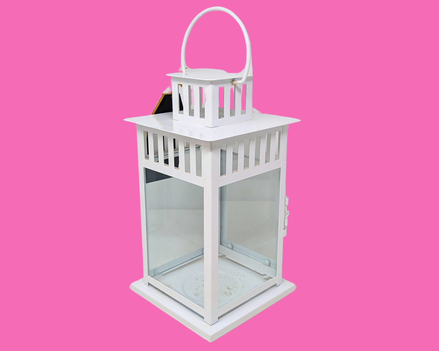 Bougeoir décoratif en métal blanc