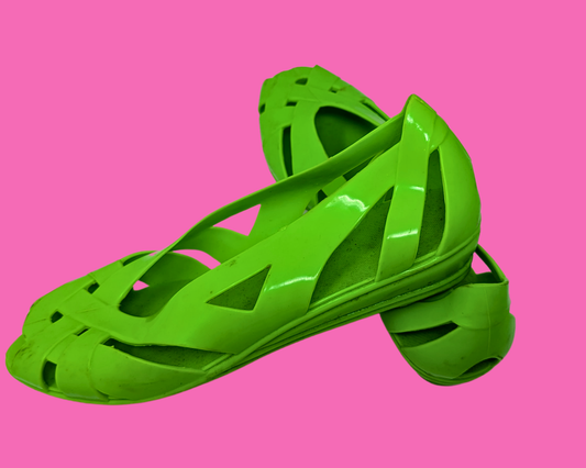 Chaussures vintage en plastique vert des années 1970, fabriquées aux États-Unis, taille US 9