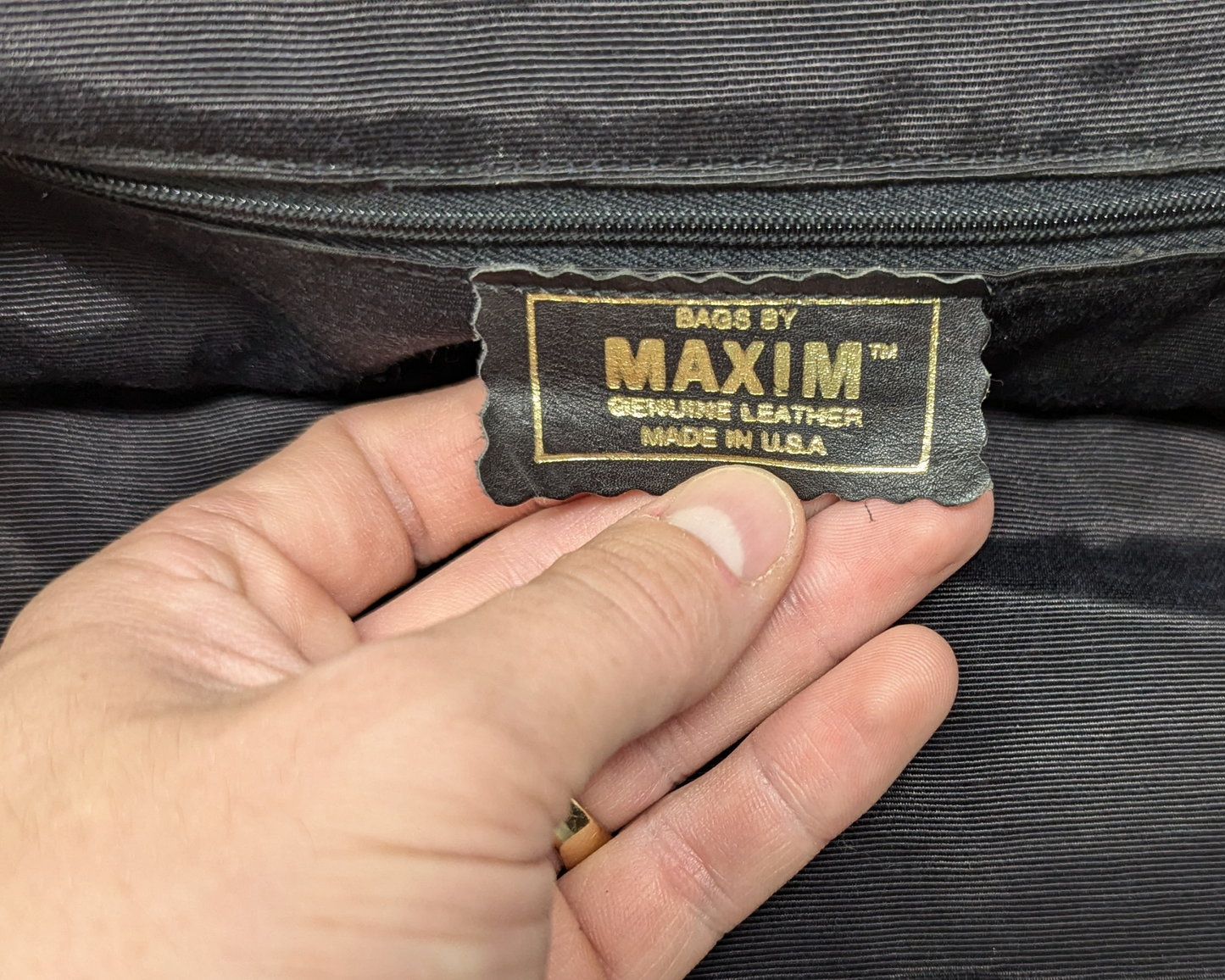 Sac à main vintage en cuir véritable des années 1980 par Maxim, fabriqué aux États-Unis