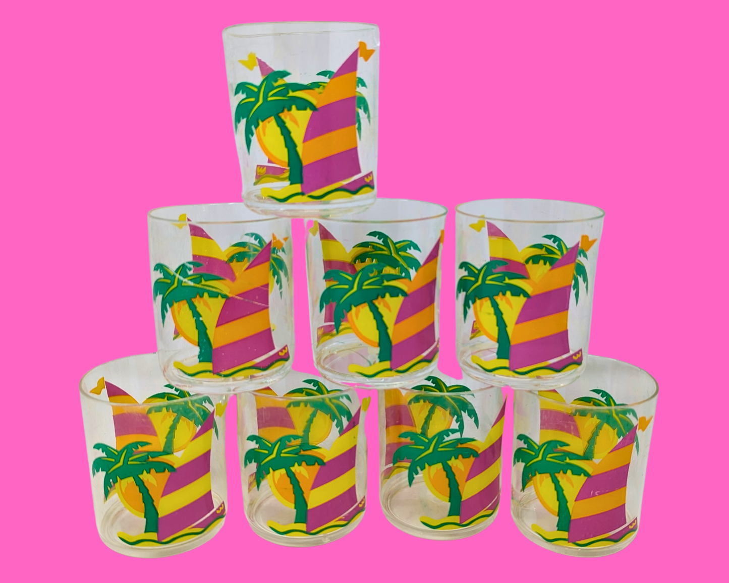 Ensemble de 8 verres à cocktail en plastique kitsch vintage des années 1980, vendus ensemble