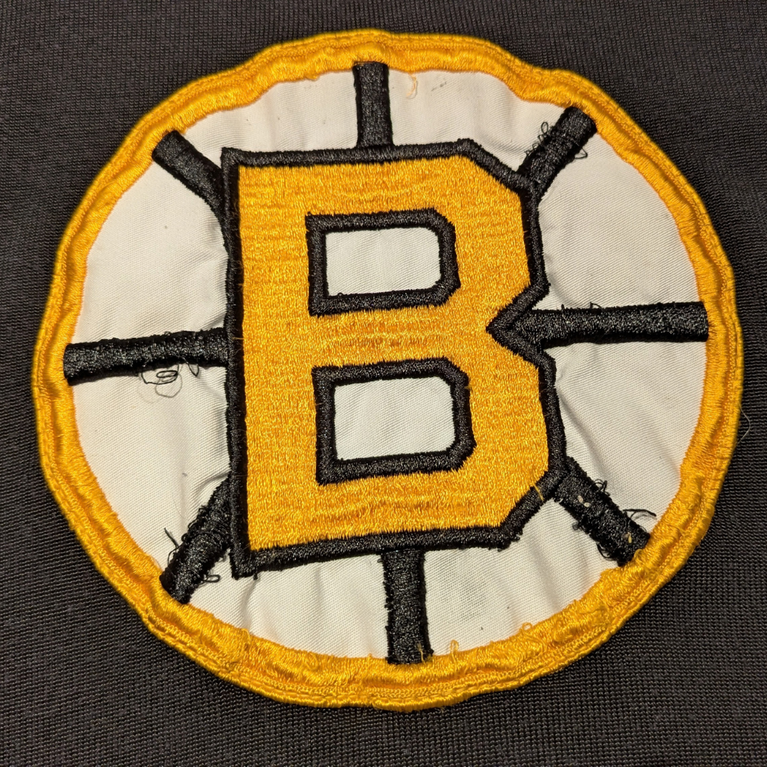 Boston Bruins Hockey Knit Sweater Size M