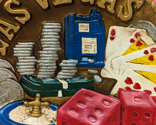 Assiette décorative en plâtre vintage kitsch Las Vegas des années 1980