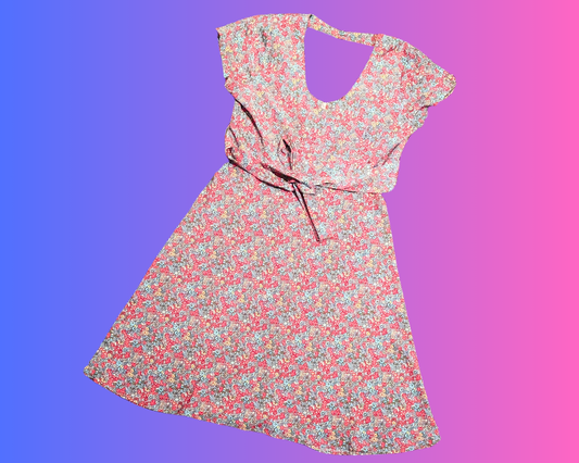 Vintage 1990's Lovely, Pink and Floral Light Dress Size S