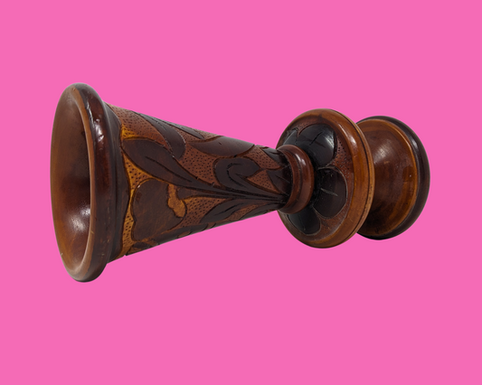 Vase en bois sculpté à la main vintage des années 1980