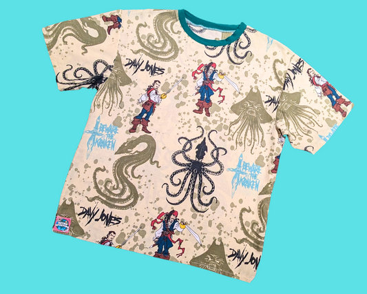 T-shirt surdimensionné Walt Disney Pirates des Caraïbes fait main et recyclé, taille XS - Taille M