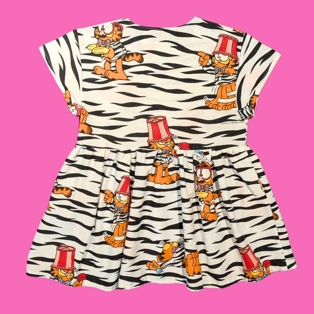 Handmade, Upcycled Garfield Bedsheet Dress Fits an Oversized S-M or Fitted L-XL