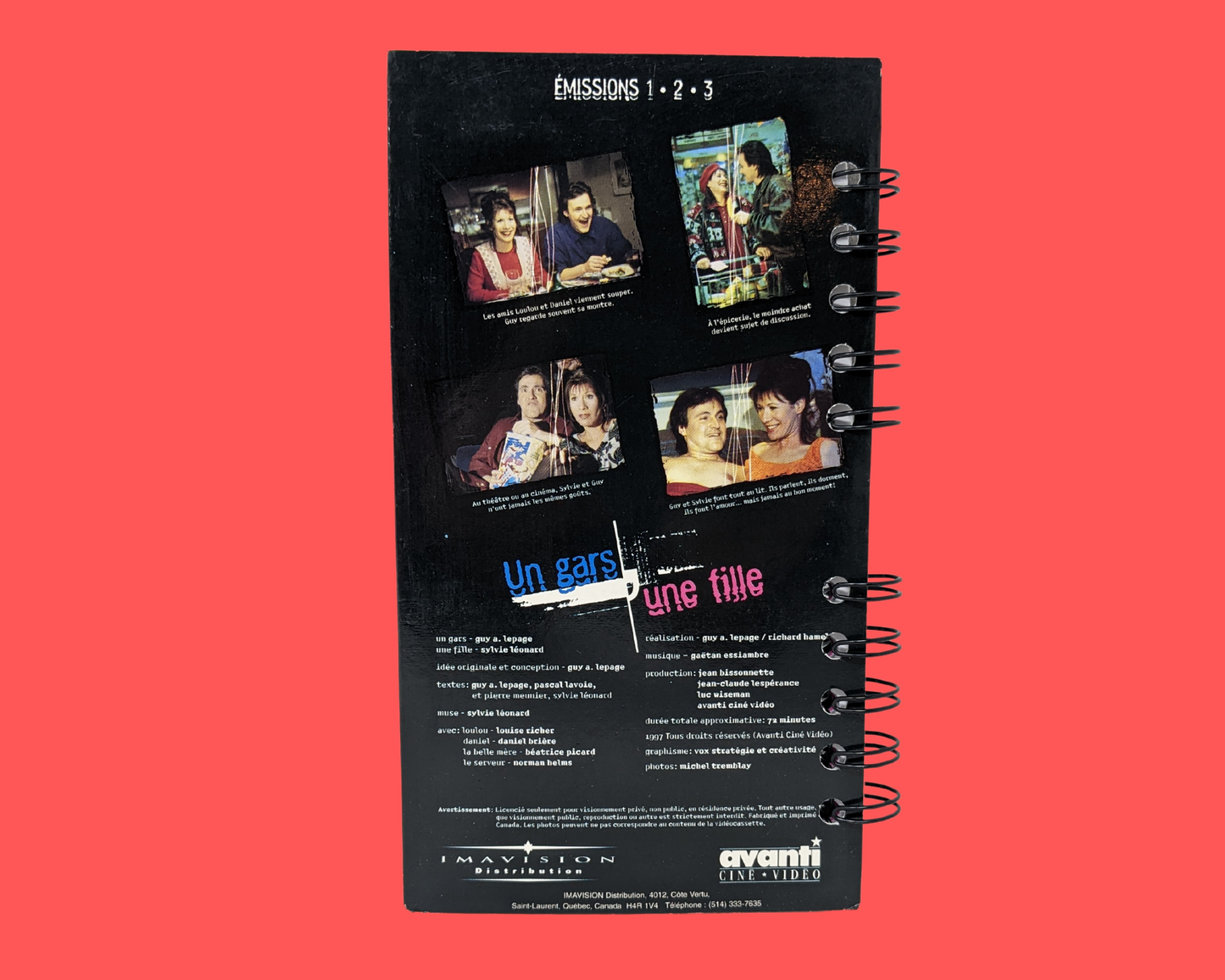 Un Gars une Fille VHS Movie Notebook