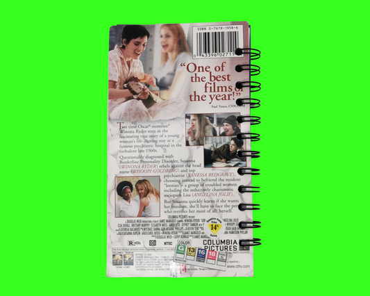 Fille, Cahier de film VHS upcyclé interrompu