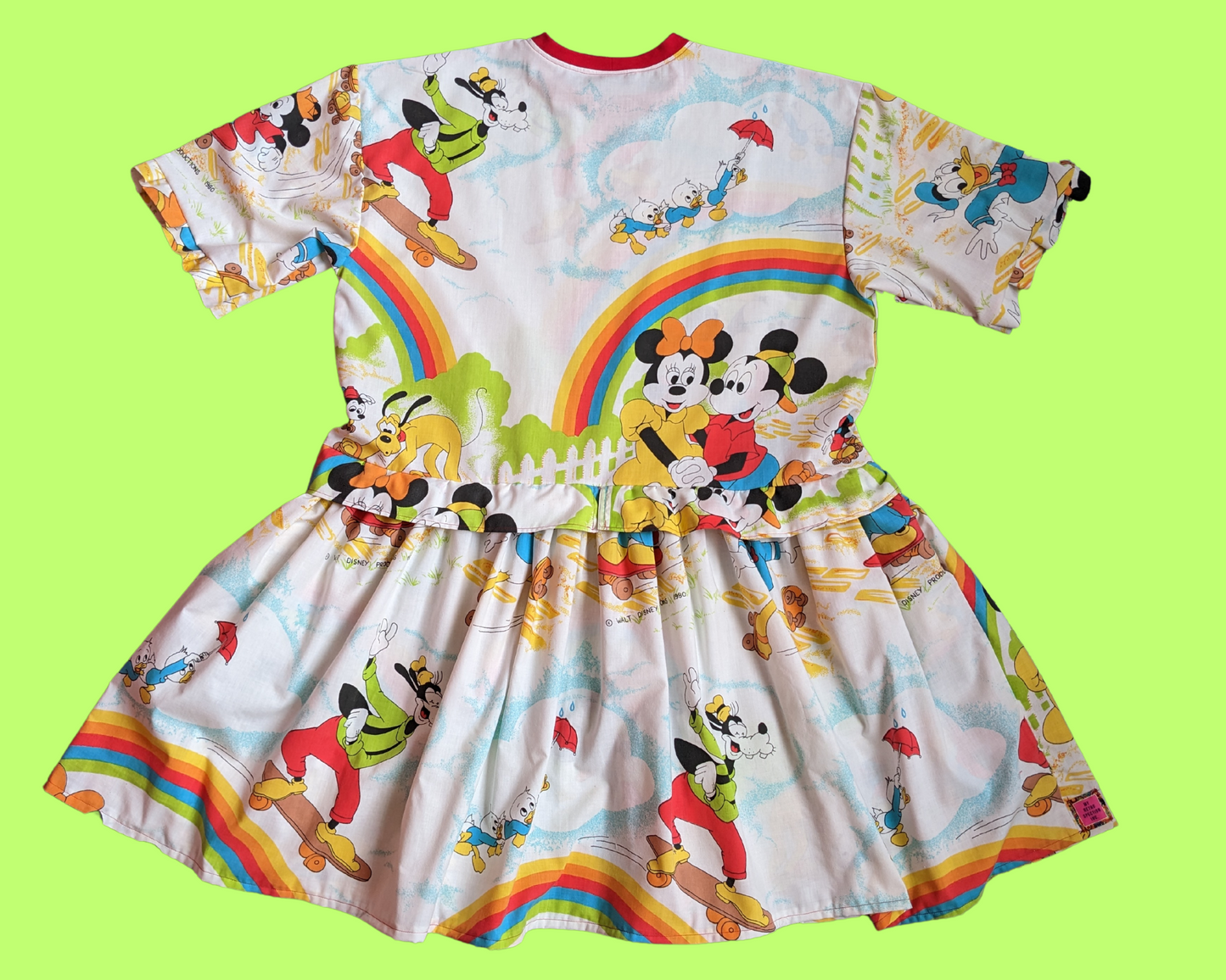 Fait à la main, robe t-shirt Pokemon drap de lit recyclé pour SML-XL