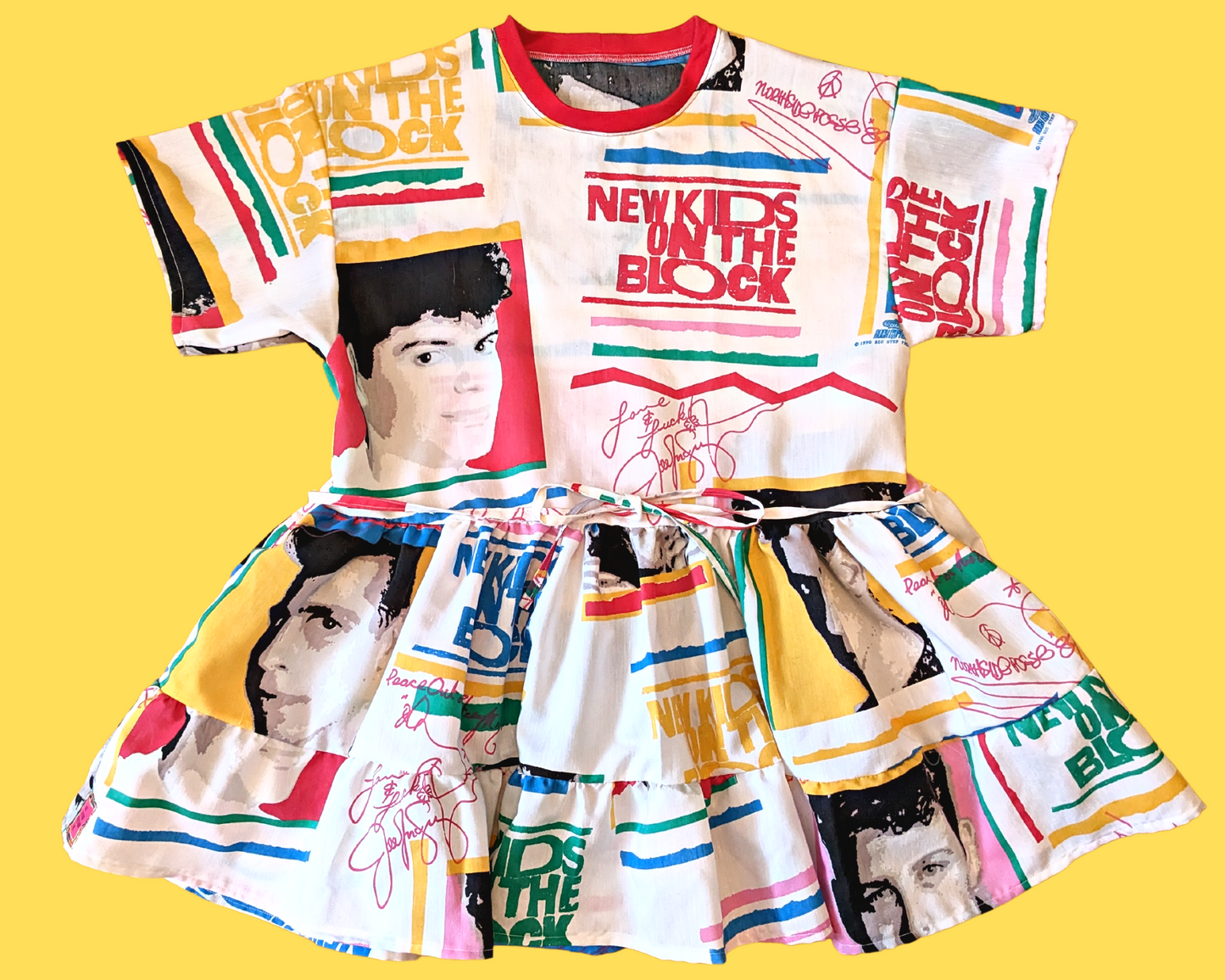 Fait à la main, Upcycled New Kids On The Block Bedsheet T-Shirt Dress Fits SML-XL
