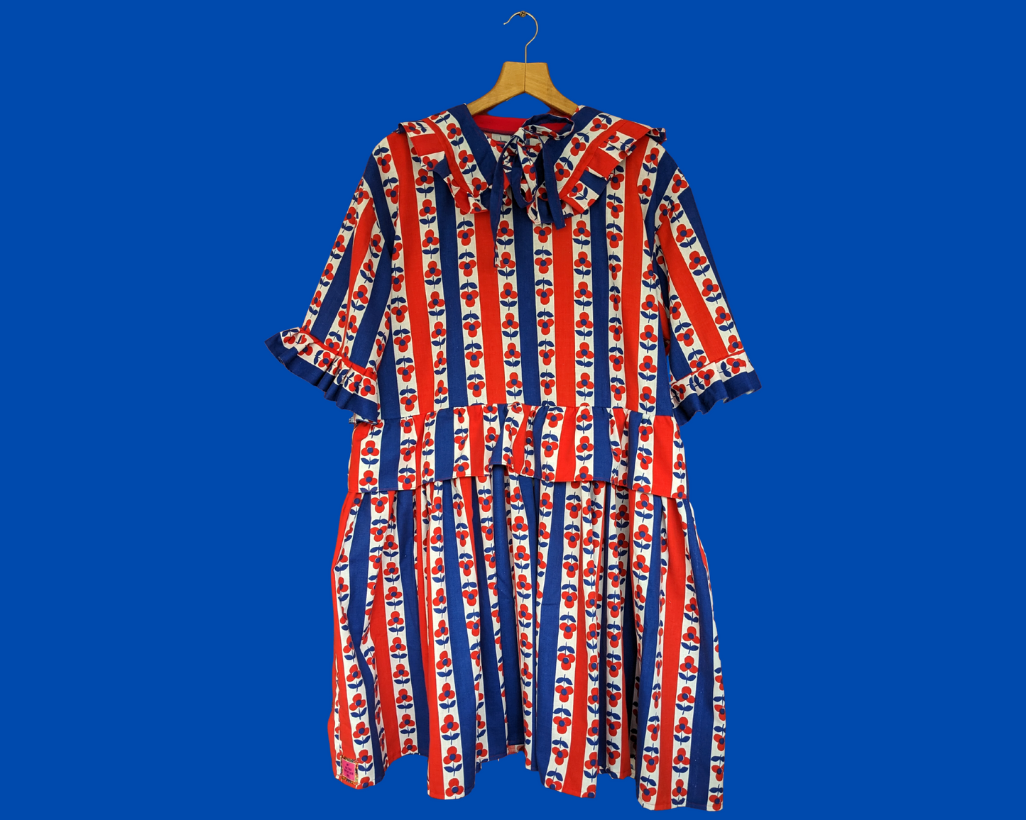 Handmade, Upcycled Vintage 1960's Blue and Red Floral Bedsheet Dress with Matching Detachable Collar Size S-M-L-XL