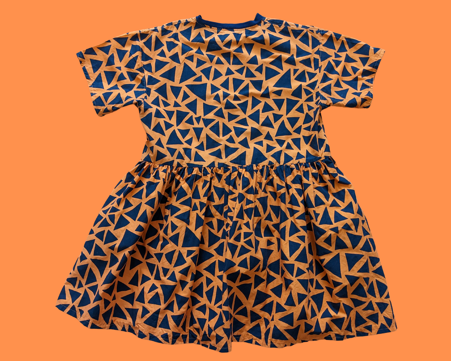 Fait à la main, thème d'Halloween recyclé, couleurs orange et noir, robe t-shirt en tissu pour SML-XL