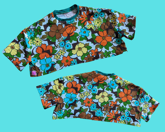 Fait à la main, Upcycled Vintage 1960's Floral Fabric Crop Top Taille XS
