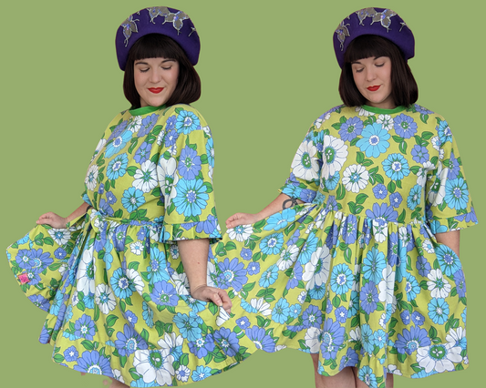 Fait à la main, upcycled Vintage 1960's Floral Bedsheet T-Shirt Dress Fits SML-XL