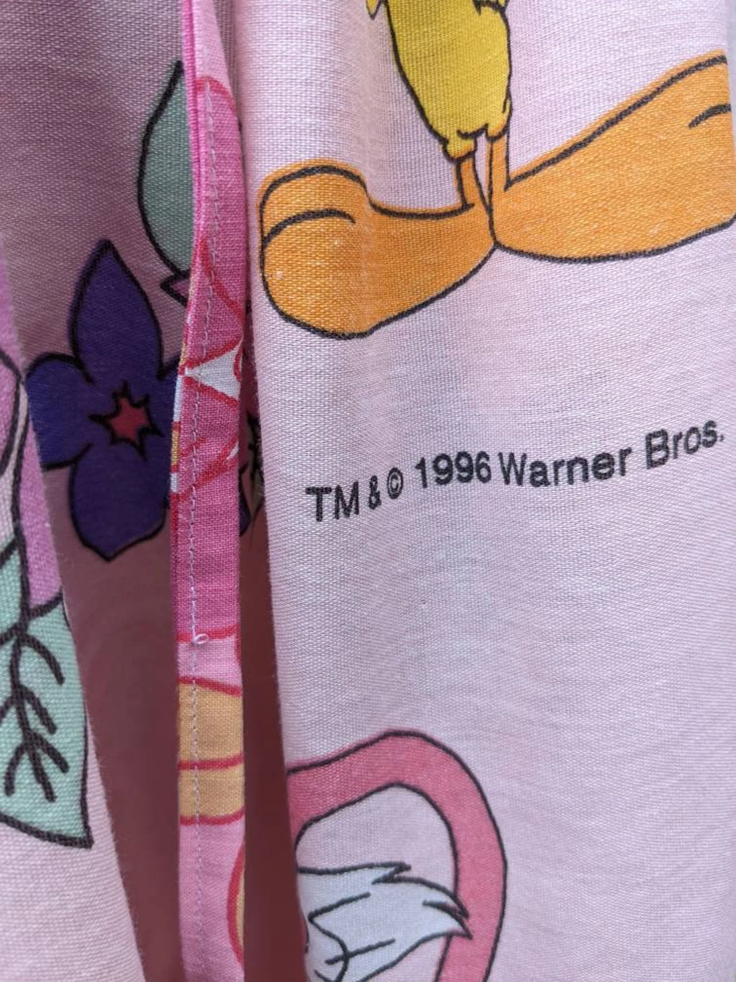 Fait à la main, Upcycled Looney Tunes, Tweety Bird et Sylvester Drap de lit, Tissu floral rose rétro, Manches bouffantes courtes Taille SM