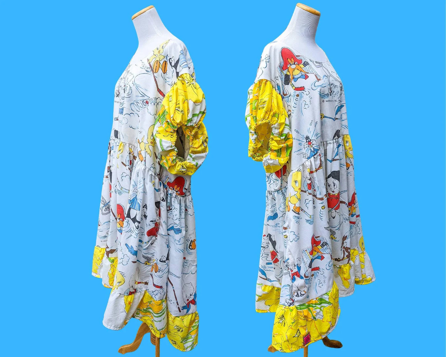 Handmade, Upcycled Vintage 1980 Looney Tunes Bedsheets Dress, Short Puffy Sleeves, Floral Fabric Size 2XL