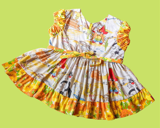 Handmade, Upcycled Vintage 1977 Looney Tunes Bedsheets Dress, Short Puffy Sleeves, Floral Fabric Size 2XL
